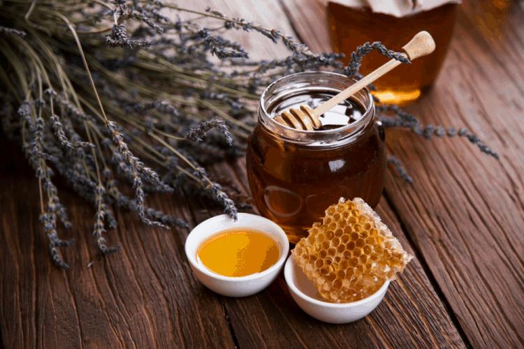 chữa nhiệt miệng bằng mật ong