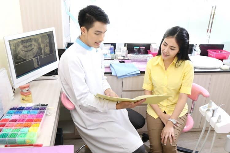 nhổ răng khôn mọc lêch ở đâu