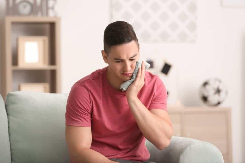 răng khôn có gây đau đầu không