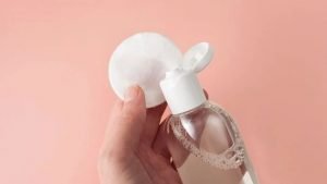 Dùng nước tẩy trang đúng cách