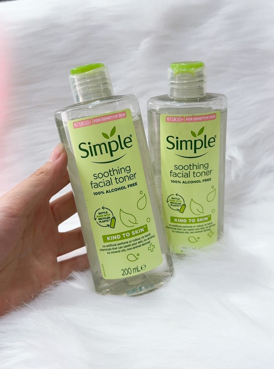 Nước hoa hồng Simple