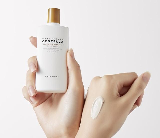 Kem chống nắng Skin1004 Madagascar Centella Air-Fit Suncream Plus