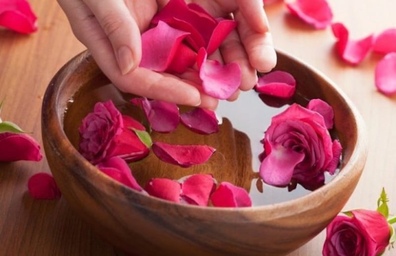 word-image-136 Nước hoa hồng làm dịu da