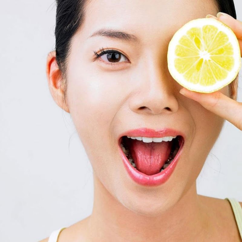 Chanh có tính sát khuẩn tốt giúp lấy mụn đầu đen