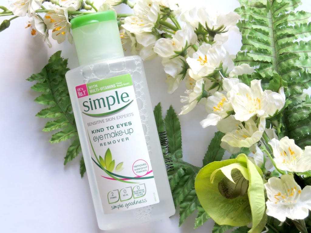Nước tẩy trang Simple Kind To Skin Cleansing Micellar Water