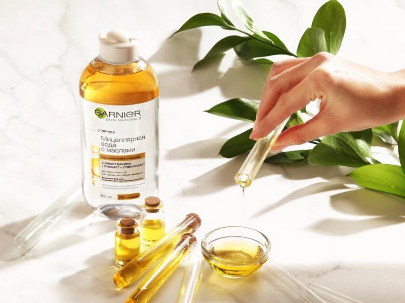 Nước tẩy trang Garnier Micellar Oil Infused phù hợp cho làn da khô nhạy cảm