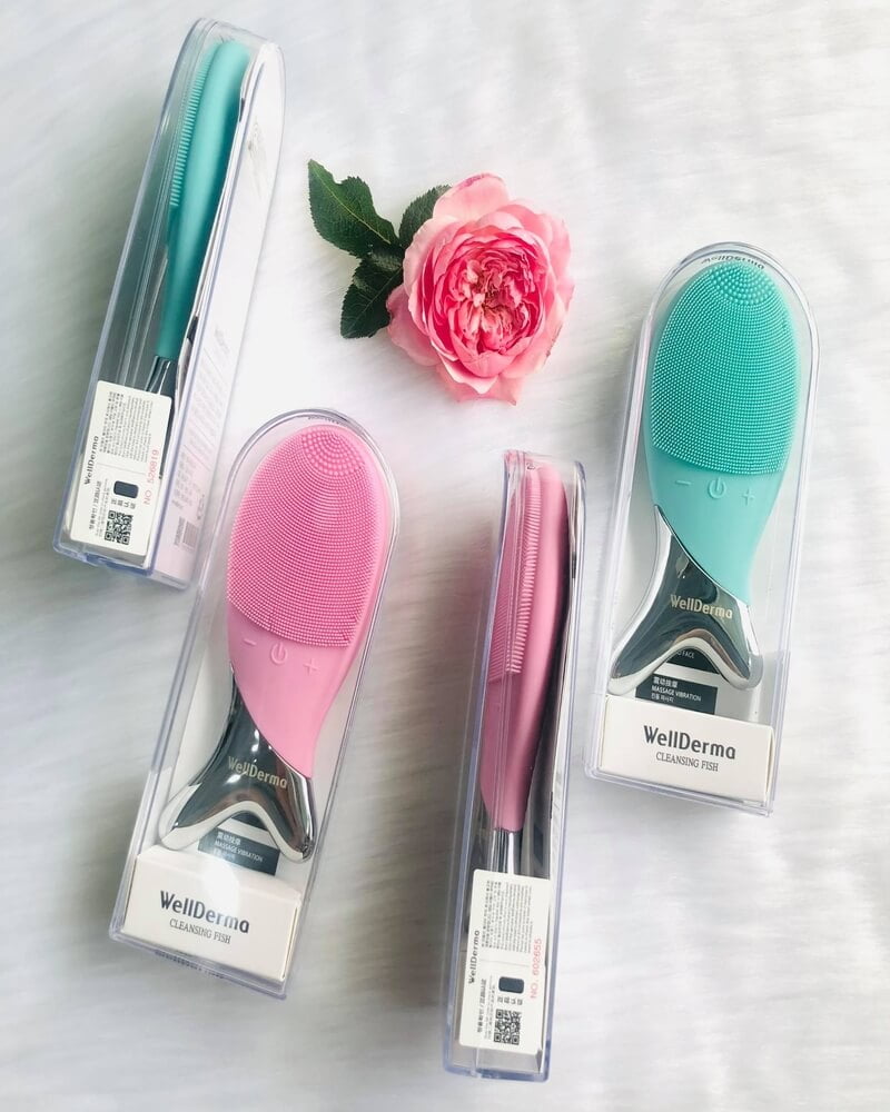 Máy rửa mặt massage Wellderma