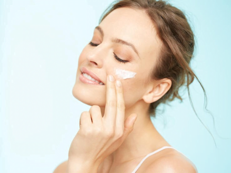 Kem chống nắng kiềm dầu là gì?