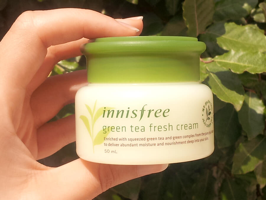 Kem dưỡng ẩm của Innisfree giúp da dịu mát