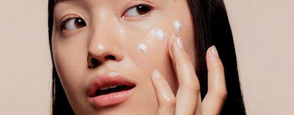 Kem dưỡng trắng da là gì?