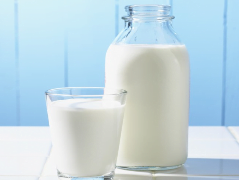 Trị thâm body tại nhà bằng sữa tươi giúp làn da sáng khỏe, rạng ngời